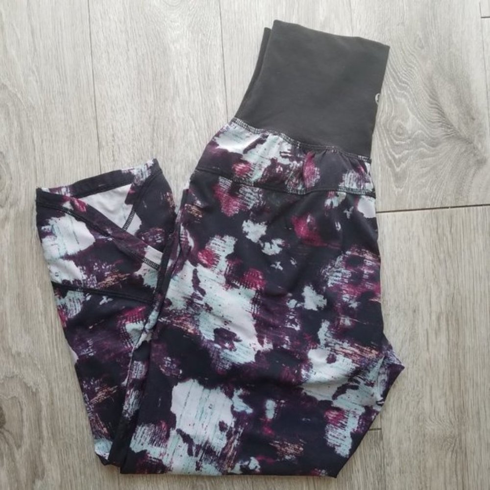 lululemon athletica Black and Pink Leggings for Active Wear